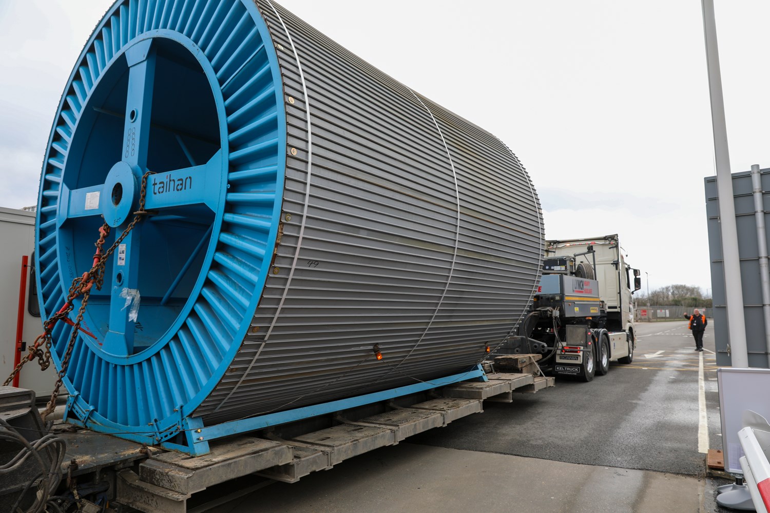 F7137b Sheerness LPT Cable Load 290323 02 (1)